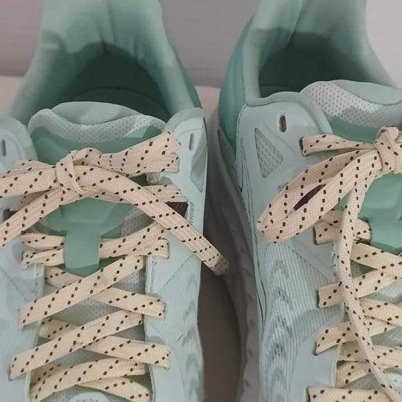 Altra Women's Mint Green Ultra Light Athletic Running Shoes Sz 7.5 - Picture 6 of 11